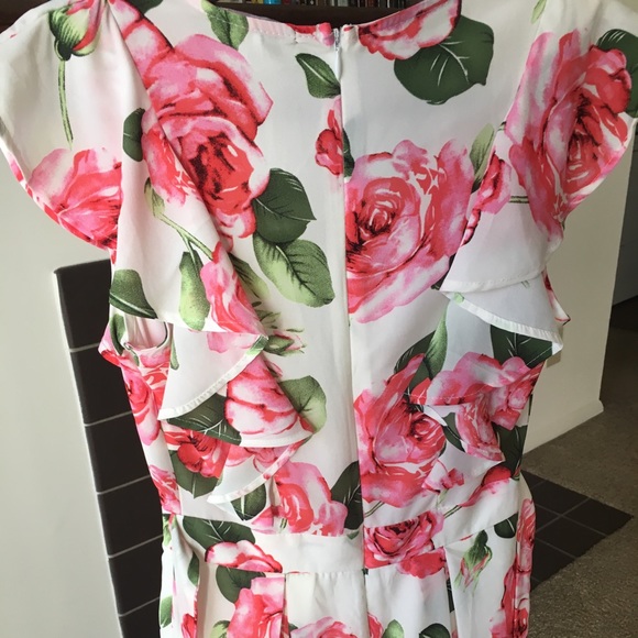 Pink White Floral Romper V Neck & Ruffle XS - Picture 5 of 6